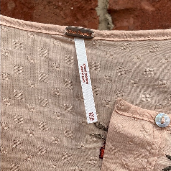 Free People blush blouse - Picture 2 of 3